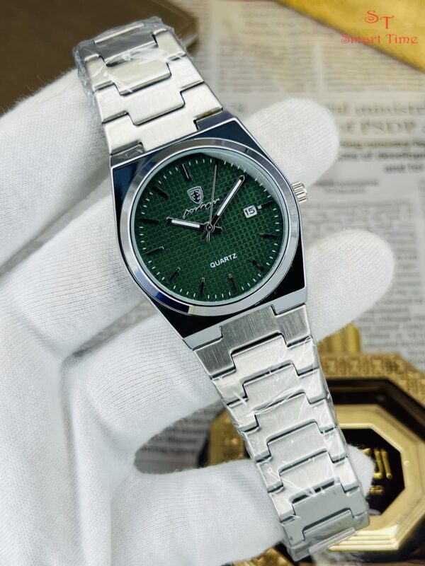 Elegant Stainless Steel Analog Wrist Watch with Date Display