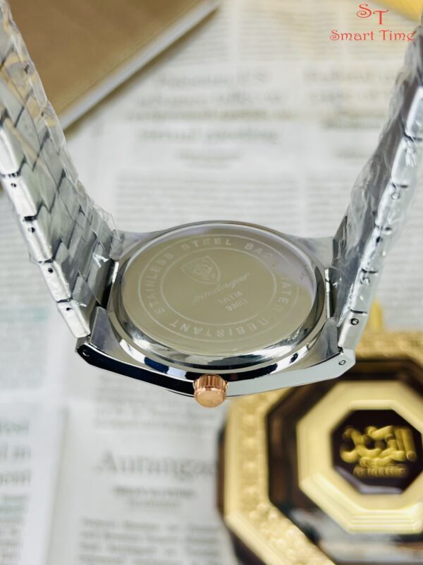 Elegant Stainless Steel Analog Wrist Watch with Date Display
