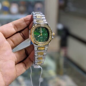 Elegant Diamond Bezel Wristwatch with Date Display