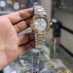 Elegant Diamond Bezel Wristwatch with Date Display