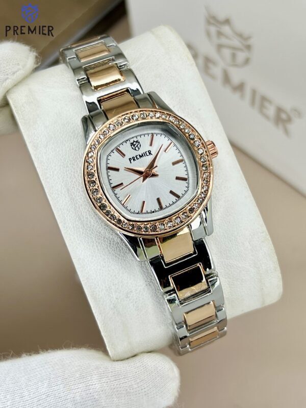 New Ladies Luxury Analog Watch with Crystal Bezel Design