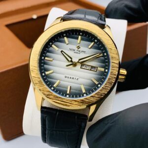 Luxury Day And Date Quartz Wrist Watch for Men with Leather Strap