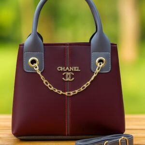 Elegant Two-Tone Handbag with Chain Detail and Structured Design