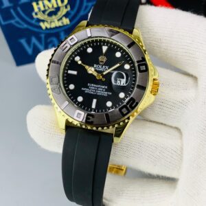 Luxury Submariner Analog Wrist Watch with Date Display & Rubber Strap