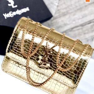 Luxury Croc-Textured Shoulder Bag for Women with Gold Chain