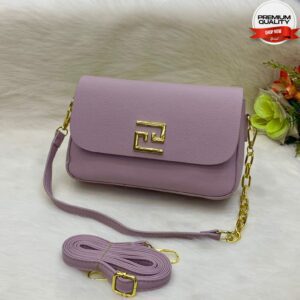 Chic Luxe Crossbody with Gold Accent & Detachable Strap