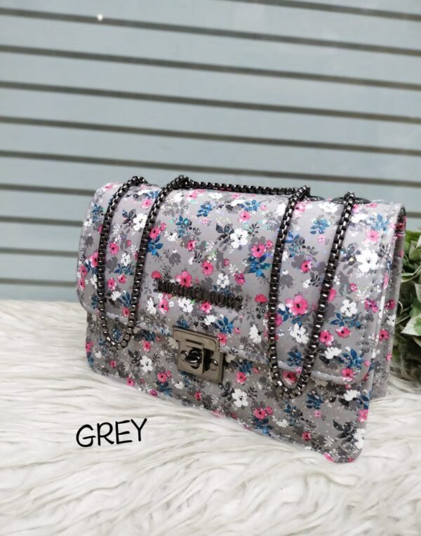 Trendy Floral Shoulder Bag for Women with Chain Strap and Secure Lock Closure