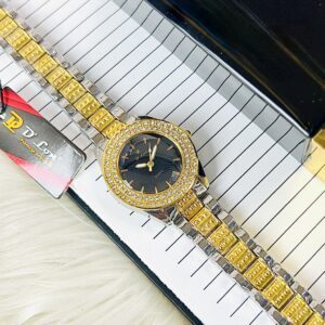 Luxury Women’s Quartz Watch with Crystal Bezel and Elegant Bracelet Strap