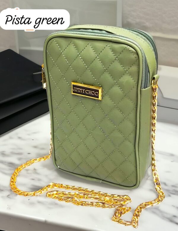 Chic Quilted Crossbody Bag with Gold Chain Strap