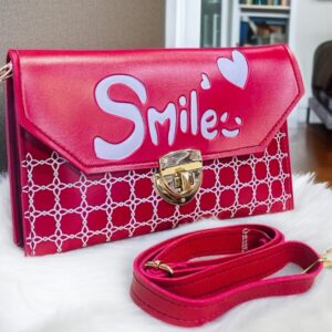 Trendy “Smile” Printed Clutch with Adjustable Strap and Gold Lock Closure