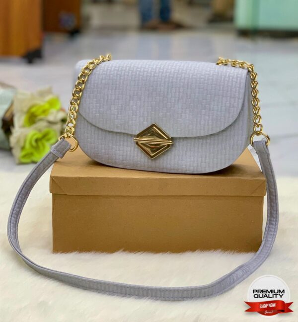 Textured Crossbody Shoulder Bag with Gold Chain and Geometric Clasp