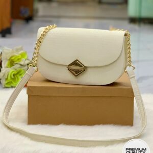Textured Crossbody Shoulder Bag with Gold Chain and Geometric Clasp