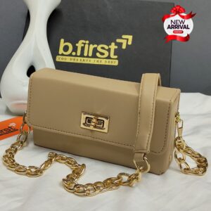 Trendy Shoulder Bag with Modern Chain Design