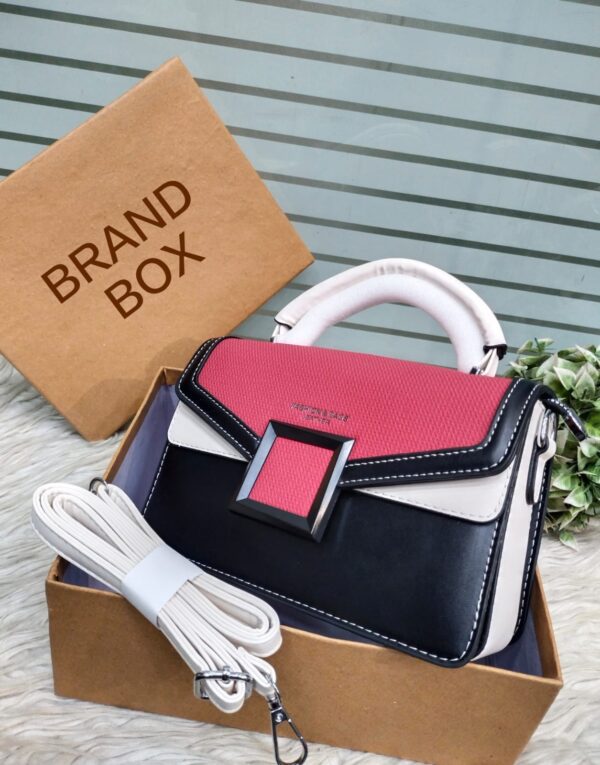 Chic Buckle Flap Satchel with Modern Colorblock Design
