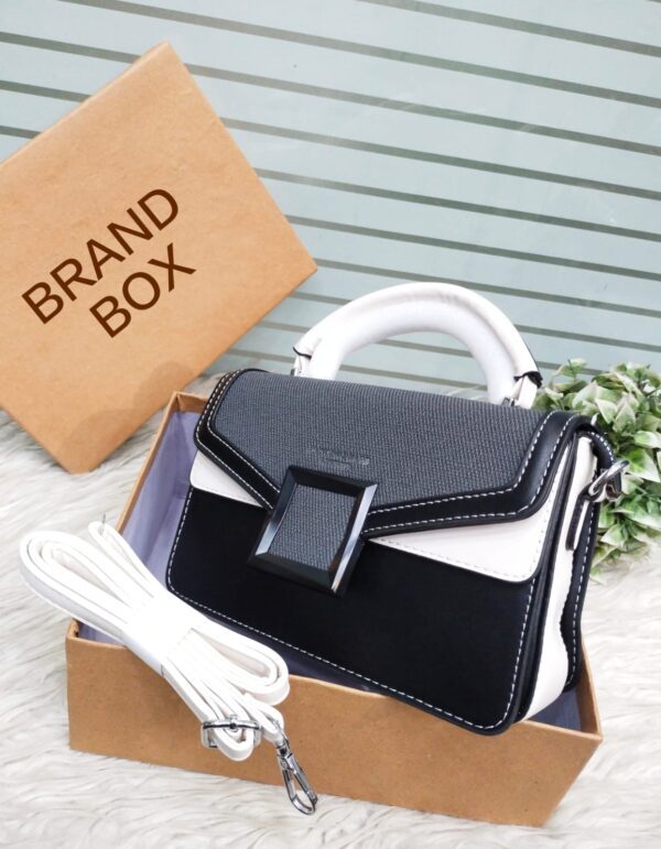 Chic Buckle Flap Satchel with Modern Colorblock Design