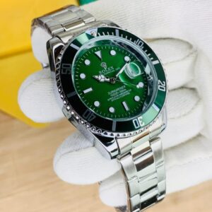 Rolex Submariner Inspired Luxury Timepiece with Rotating Bezel
