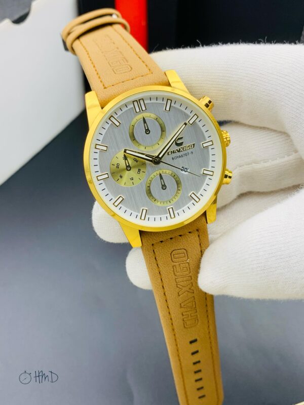 Elegant Chronograph Wristwatch with Textured Dial and Leather Strap