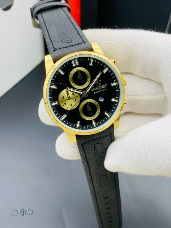 Elegant Chronograph Wristwatch with Textured Dial and Leather Strap