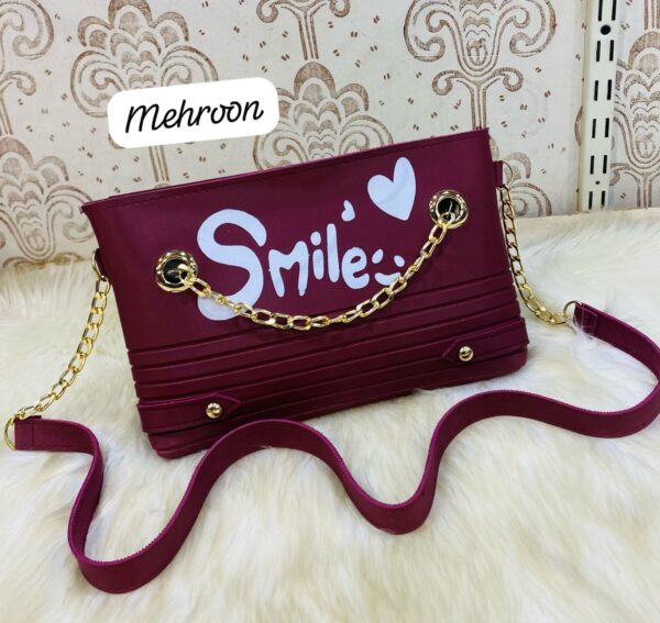 Trendy Chain Strap Clutch with “Smile” Graphic and Textured Design