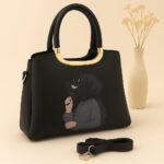 Trendy Handbag With Artistic Girl Print And Detachable Strap - Image 4