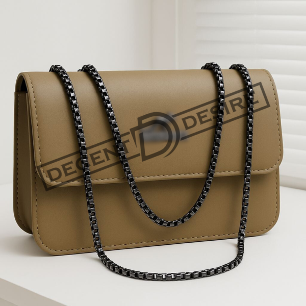 UrbanMuse Trendy Women’s Shoulder Bag with Metal Chain Strap