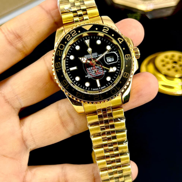 Professional Deep Sea Diver Watch With Rotating Bezel