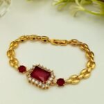 Luxe Emerald Cut Crystal Bracelet With Polished Chain - Image 4