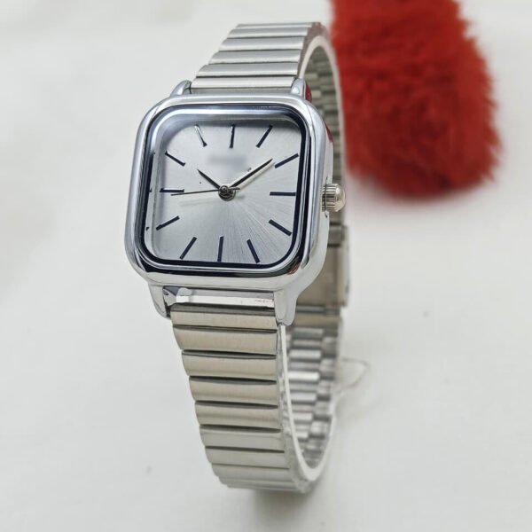 Elegant Minimalist Square Face Watch With Polished Link Bracelet