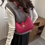 Chic Curved Crescent Shoulder Bag with Gold-Tone Lock Clasp - Image 4