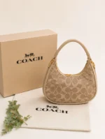 Coach Moon Style Handbag - Image 3